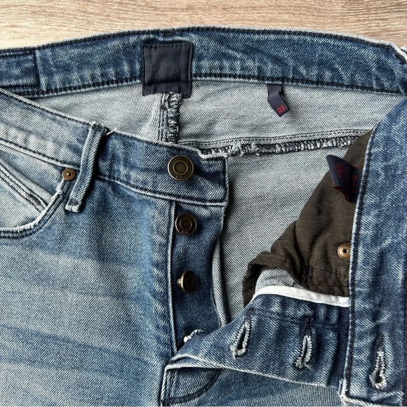 RtA ROAD TO AWE Icon Distressed Skinny Jeans - Picture 10 of 16